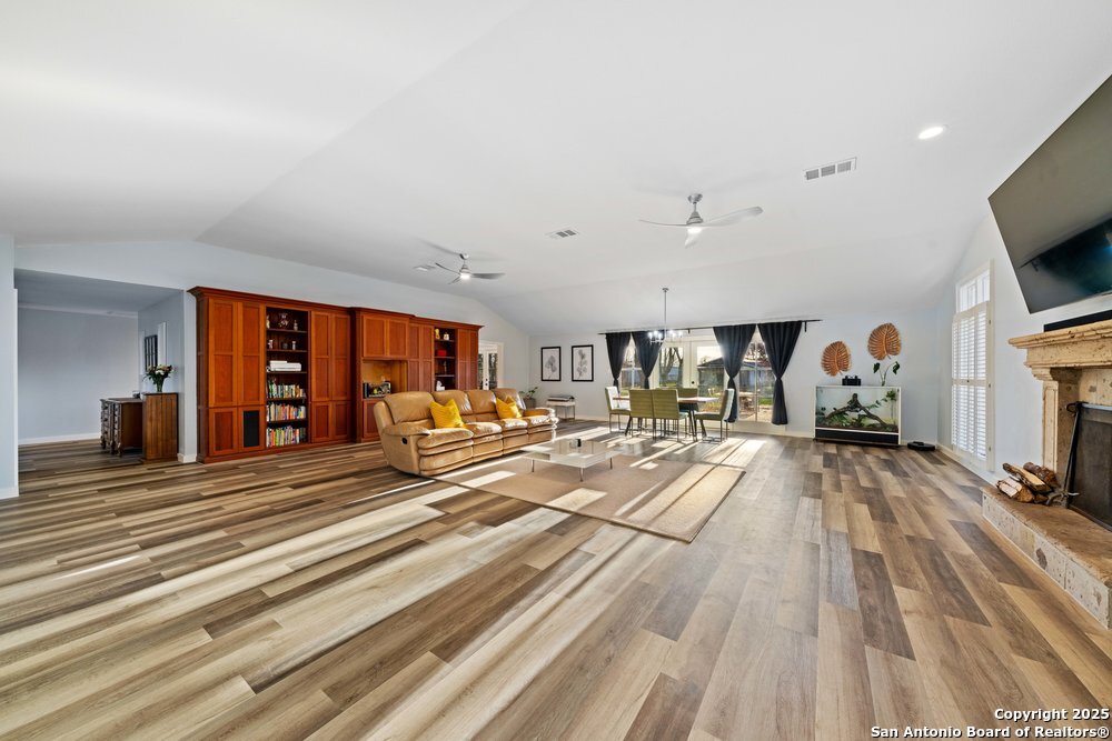 7964 JETHRO LN