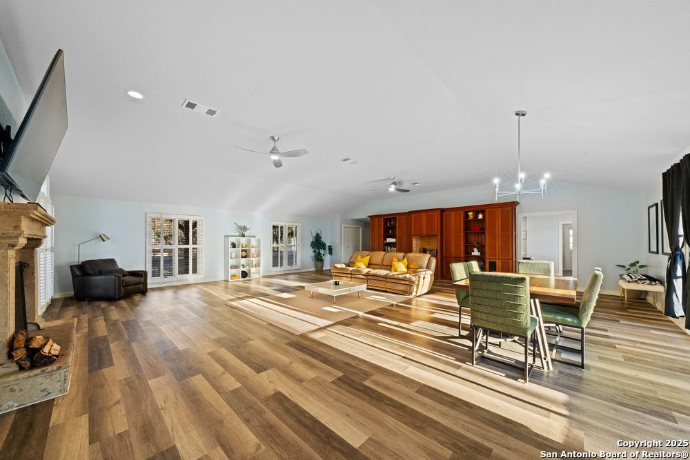 7964 JETHRO LN