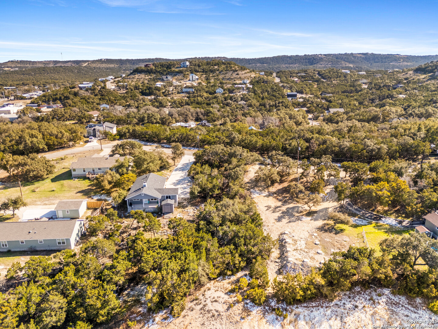 821 SCENIC HILLS DR