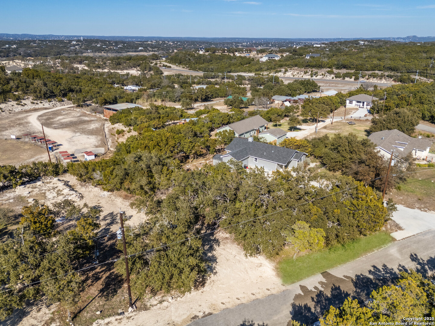 821 SCENIC HILLS DR
