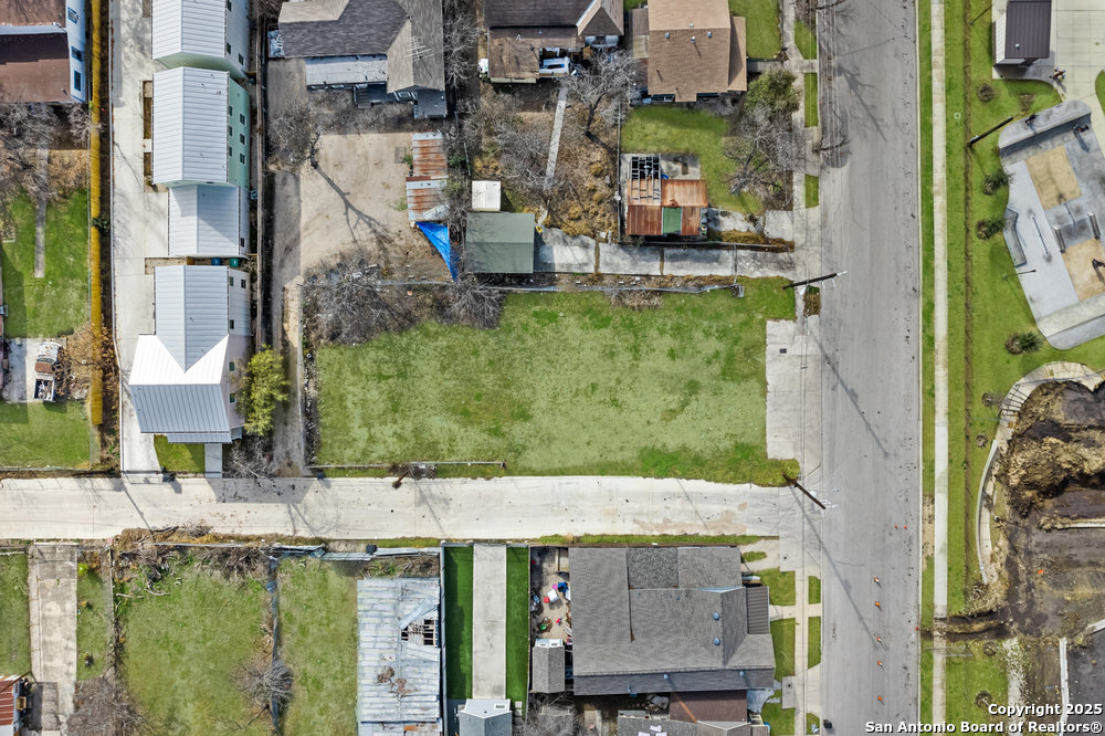 810 N CHERRY ST