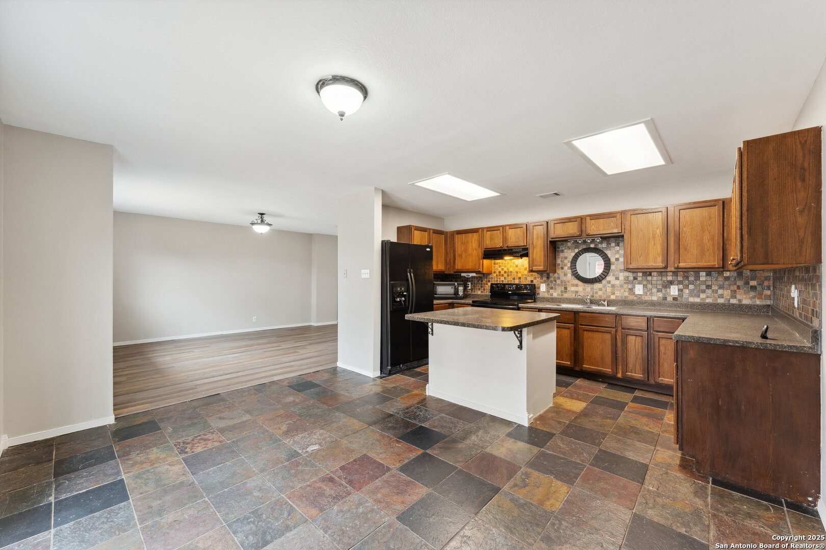 1003 FILLMORE DR