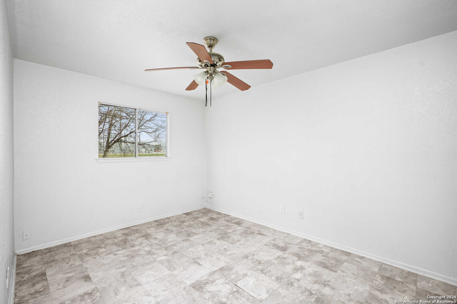 5031 GENE CERNAN DR