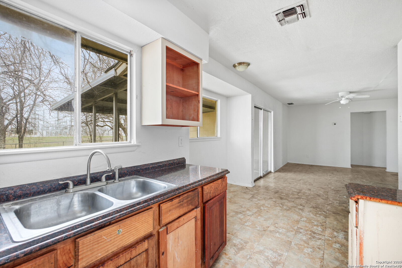 5031 GENE CERNAN DR