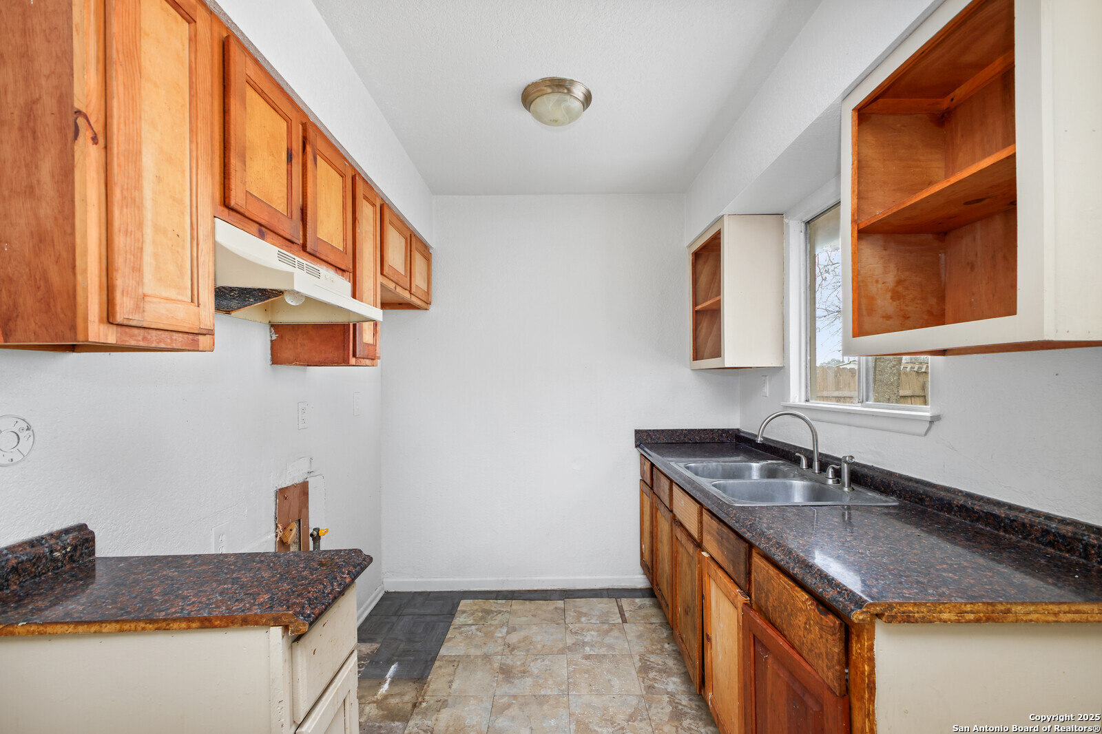 5031 GENE CERNAN DR