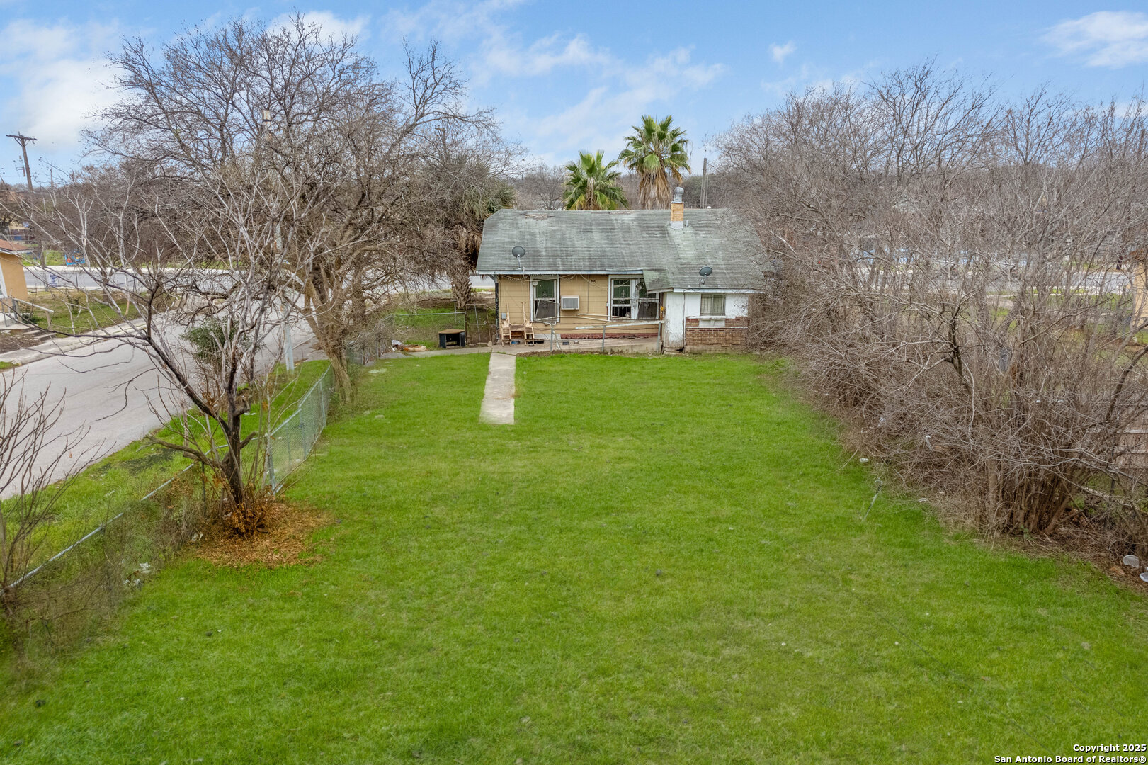3303 Buena Vista