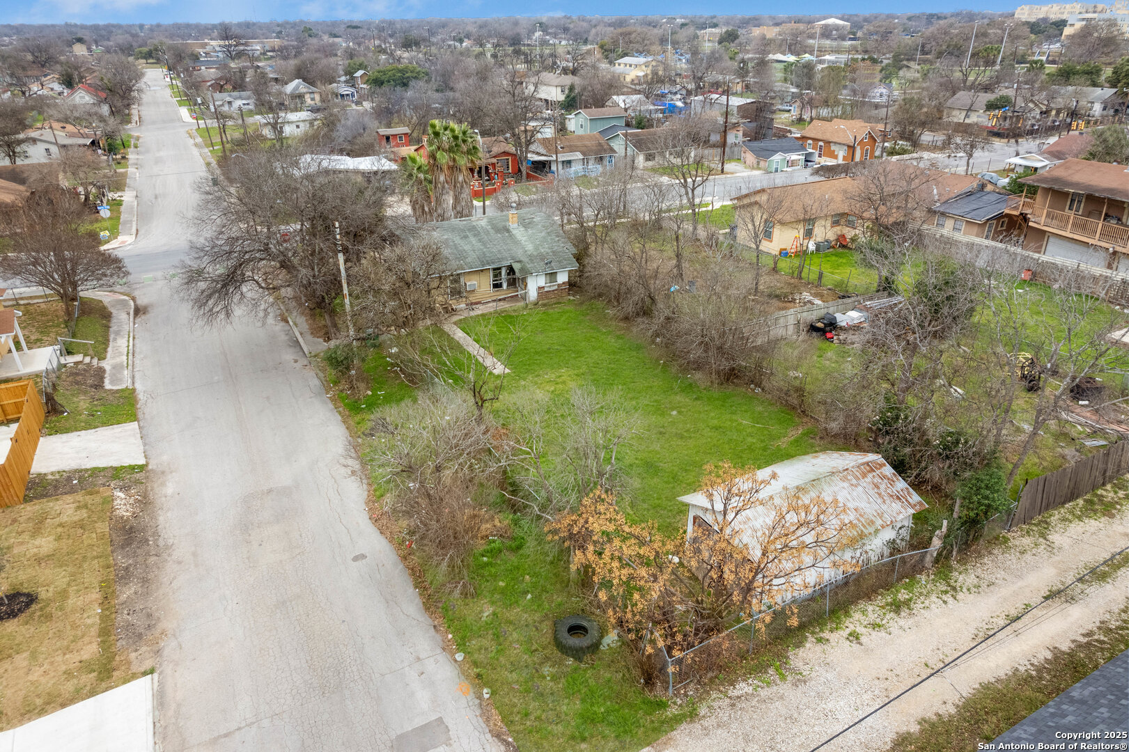 3303 Buena Vista