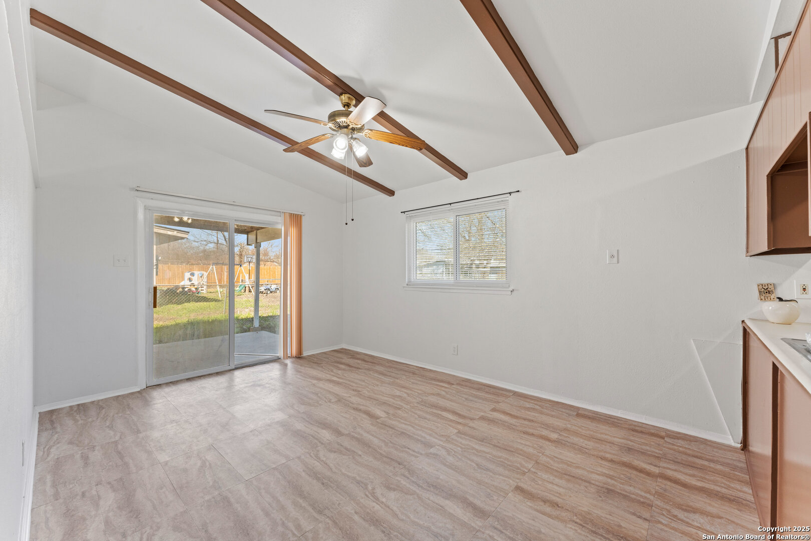 6123 Cedar Valley Dr