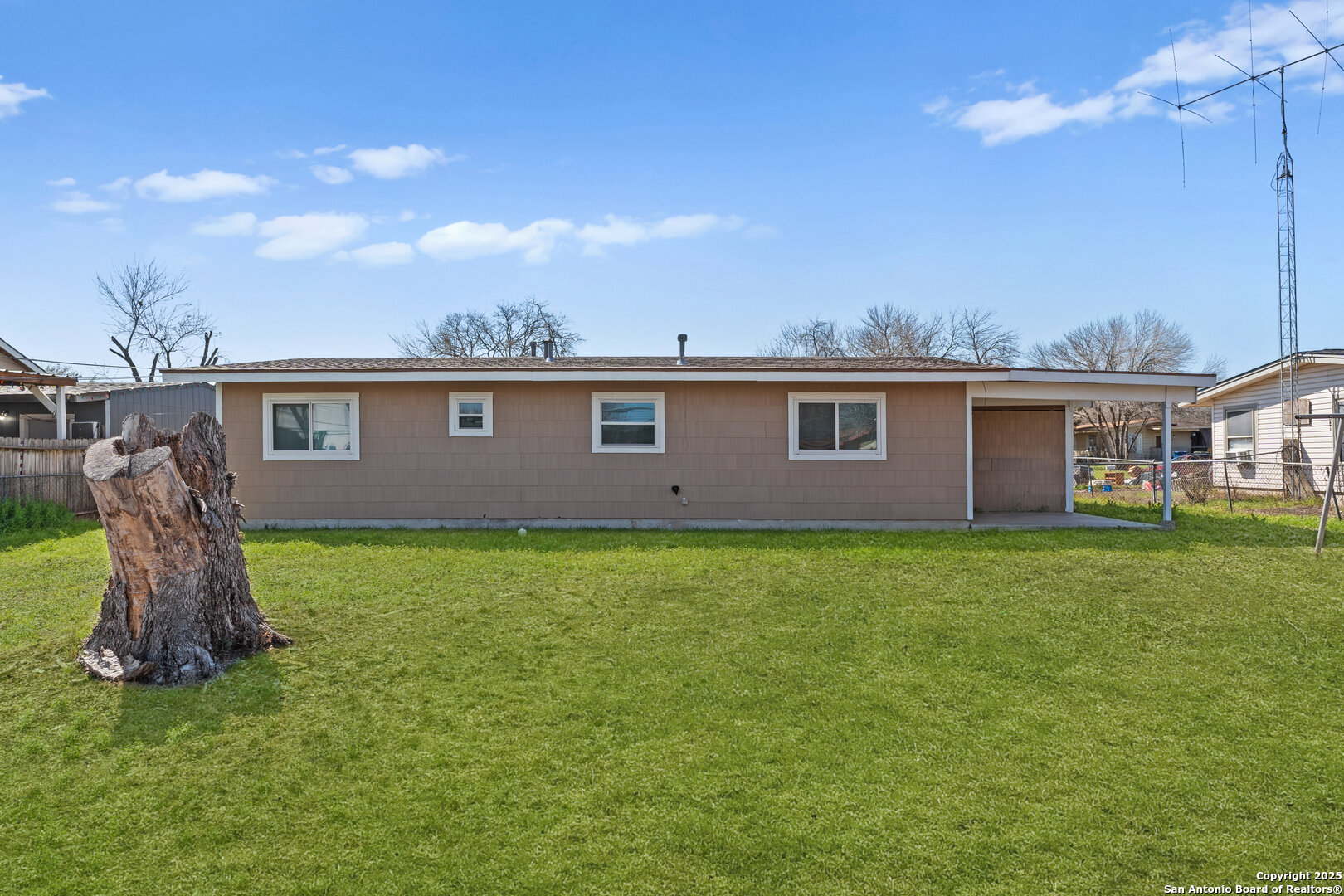 6123 Cedar Valley Dr