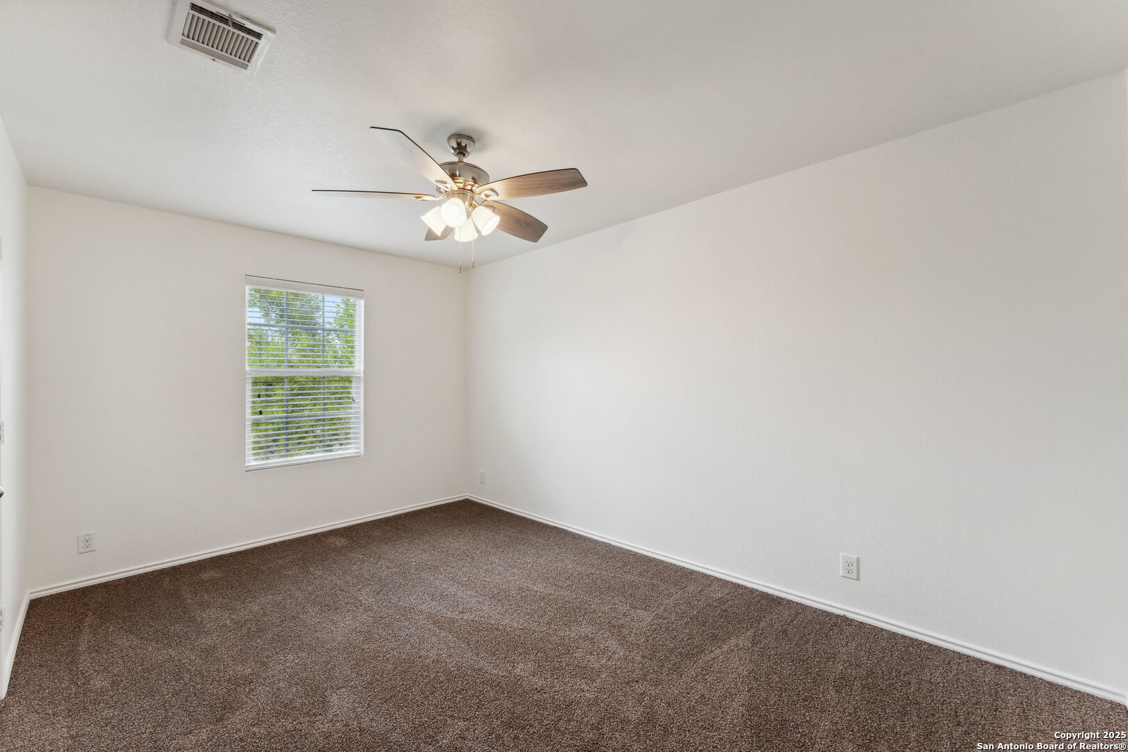 11402 Camp Creek