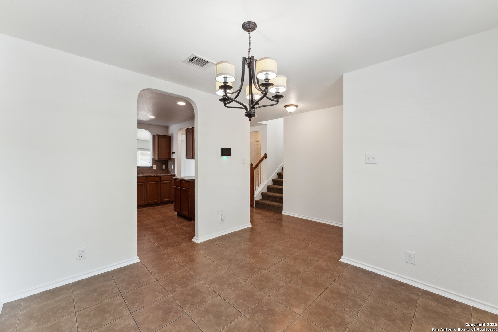 11402 Camp Creek