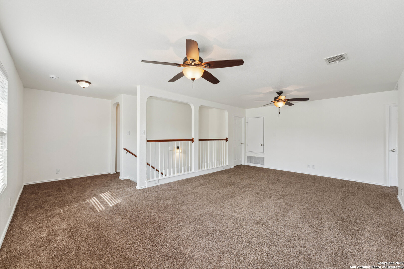11402 Camp Creek