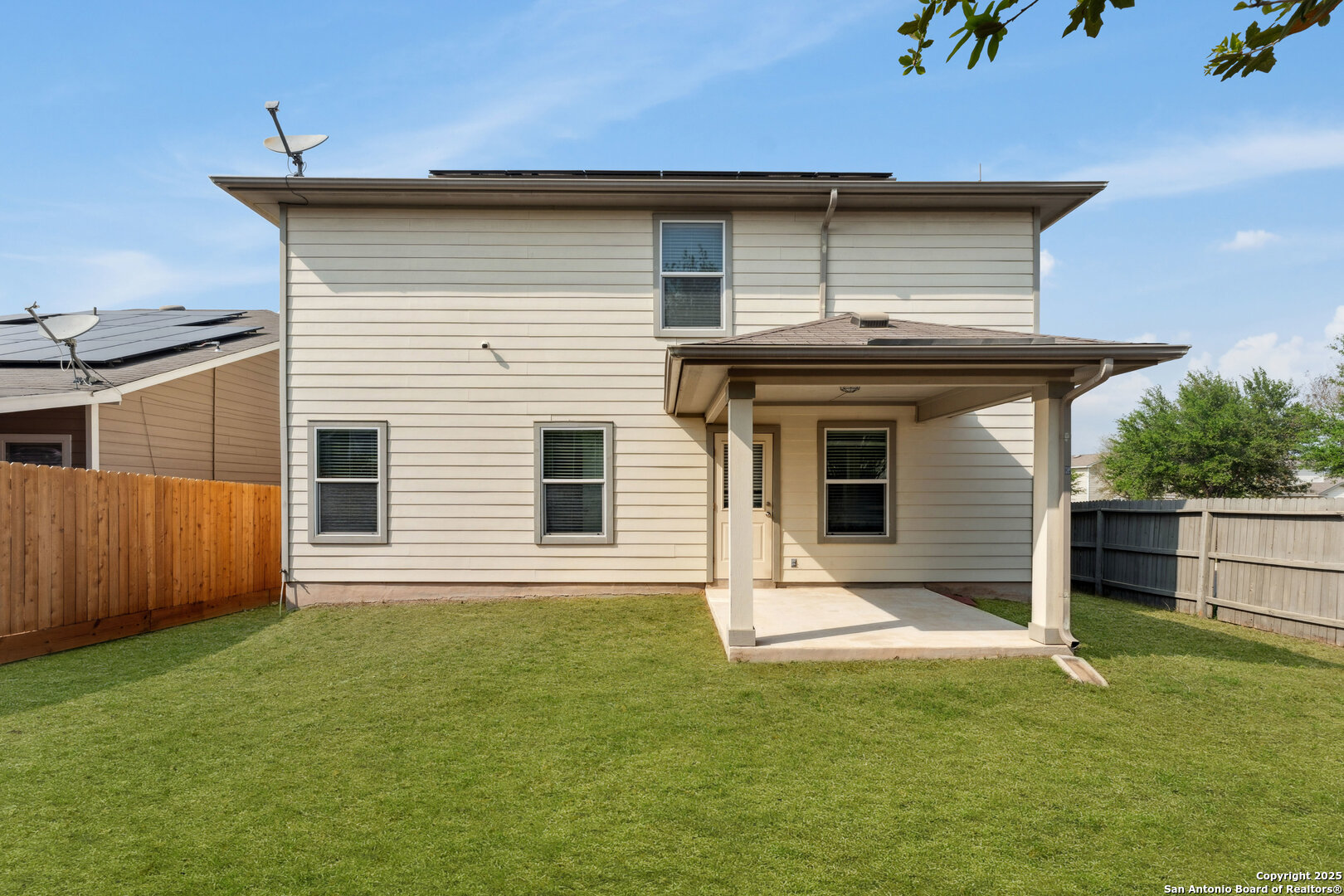 11402 Camp Creek