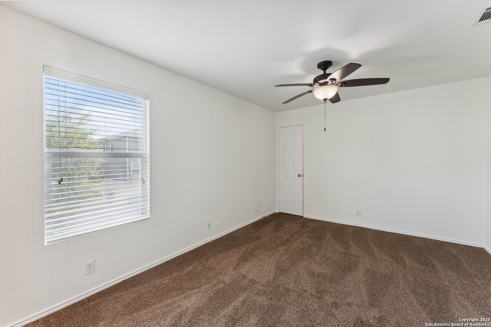 11402 Camp Creek