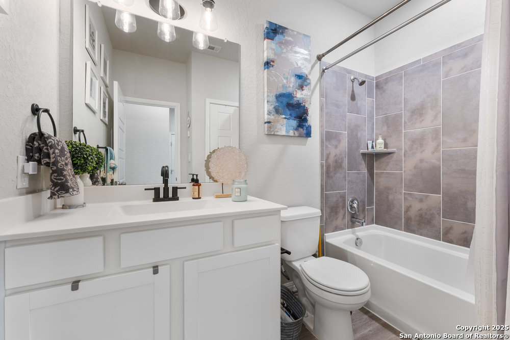 2302 Verona Way