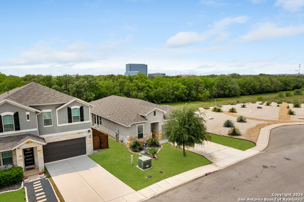 2302 Verona Way