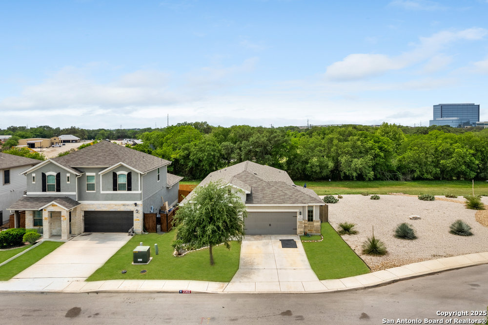 2302 Verona Way