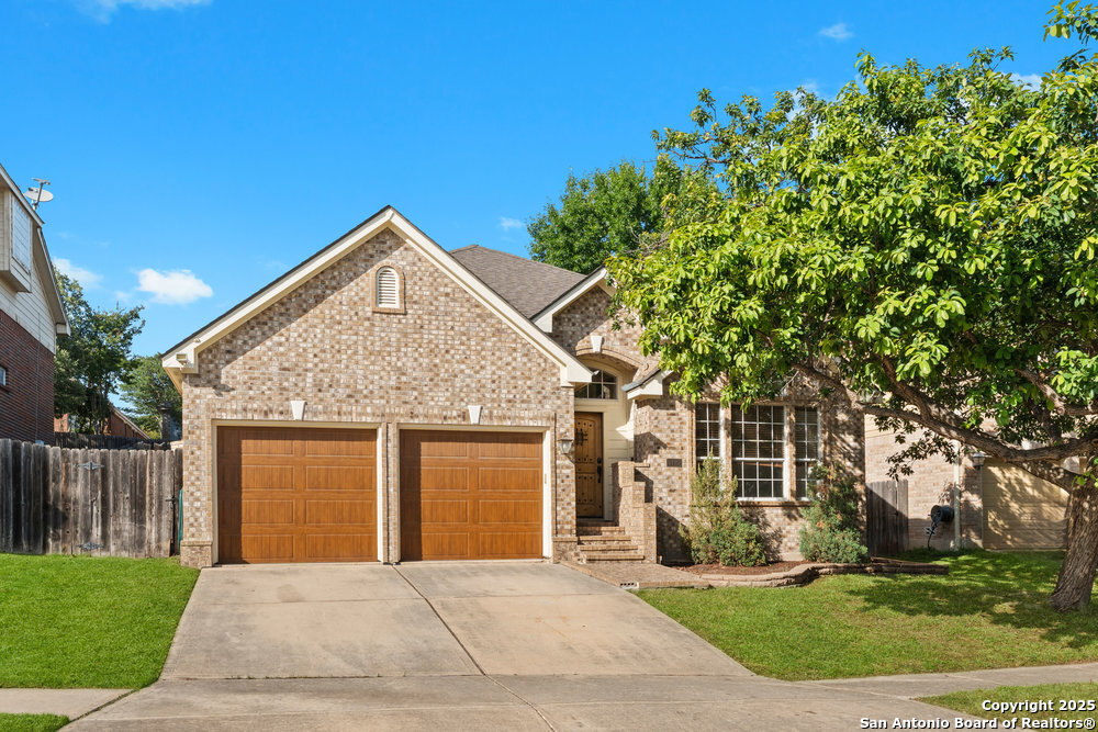 6127 Oakwood