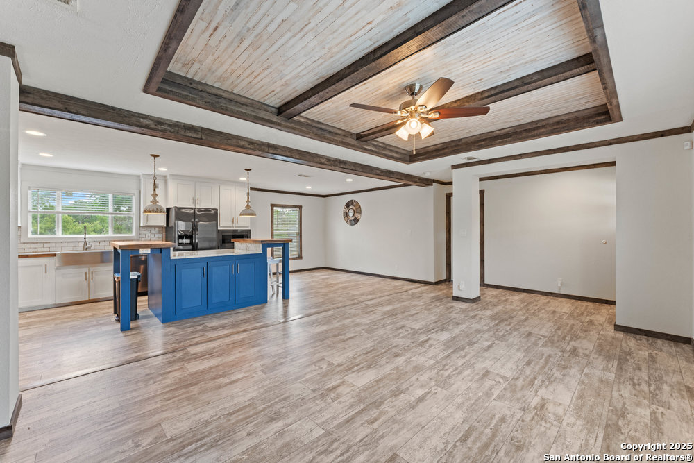 306 Wren Cir