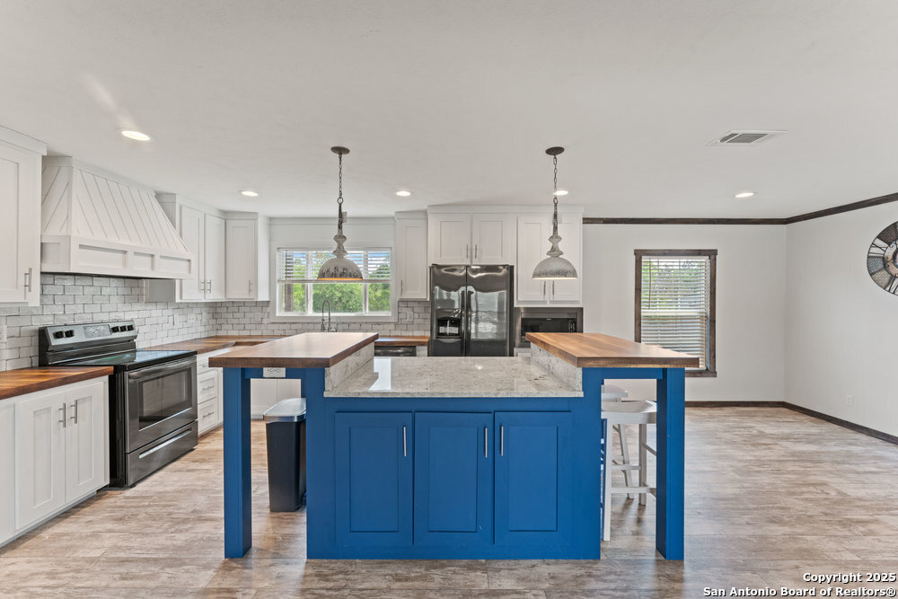 306 Wren Cir