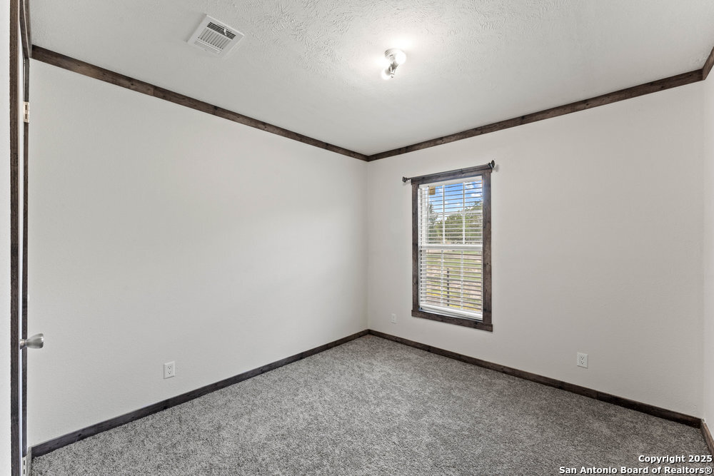 306 Wren Cir
