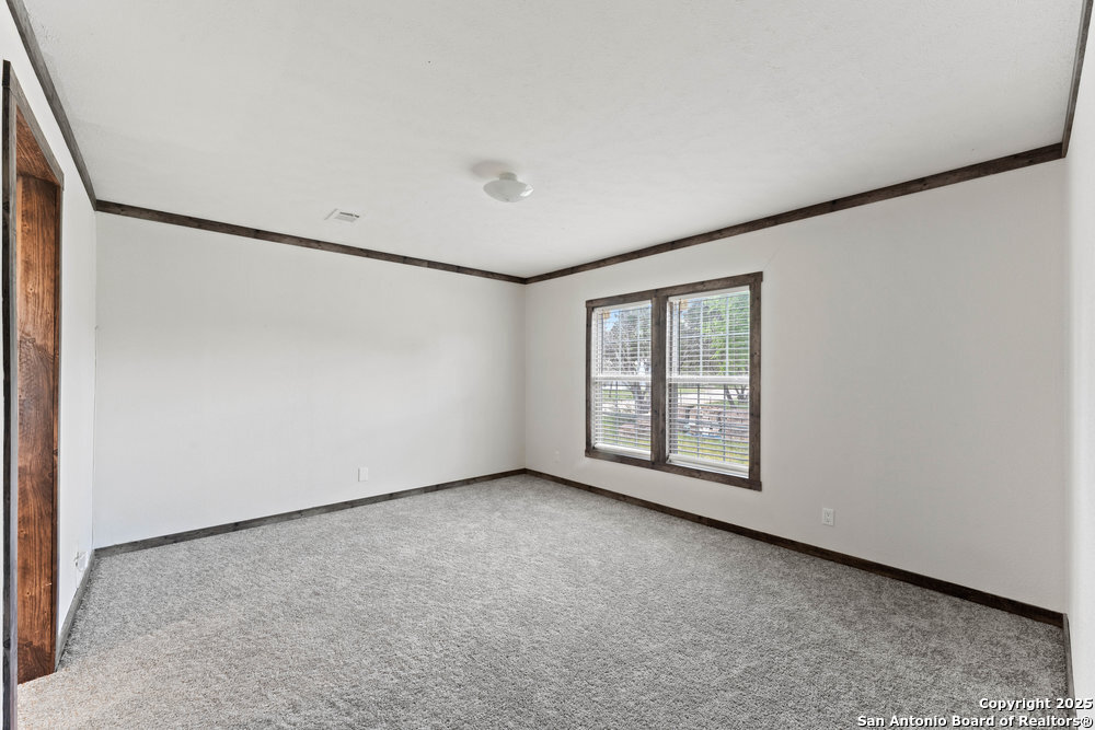 306 Wren Cir