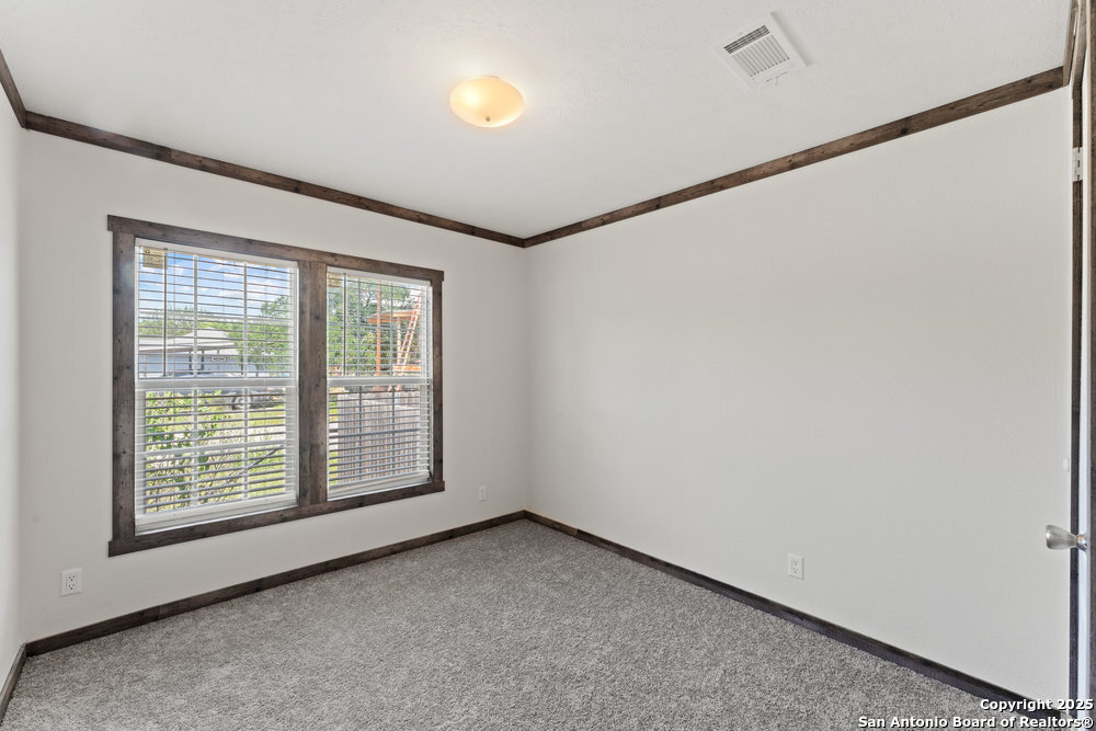 306 Wren Cir