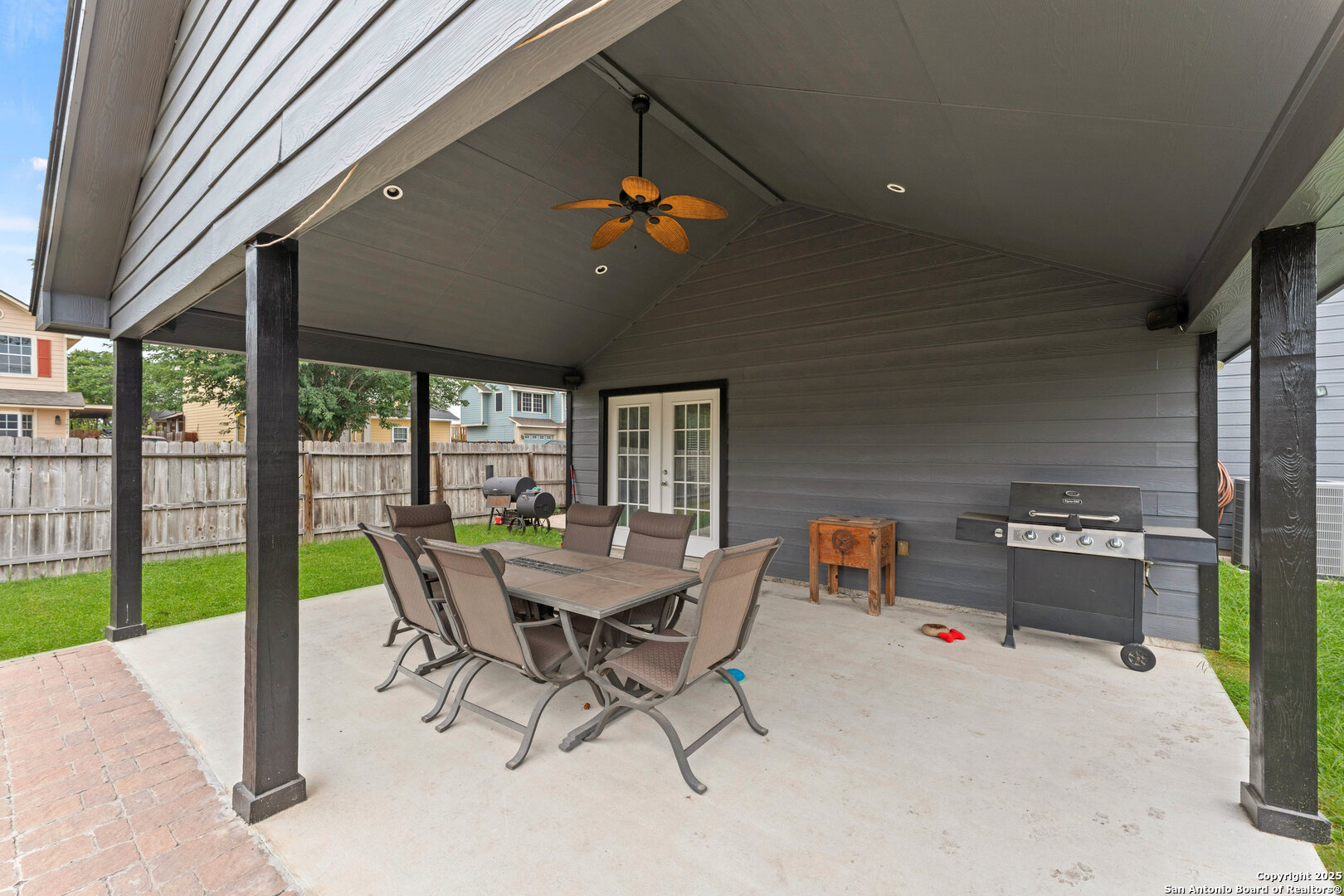 1703 Desert Willow