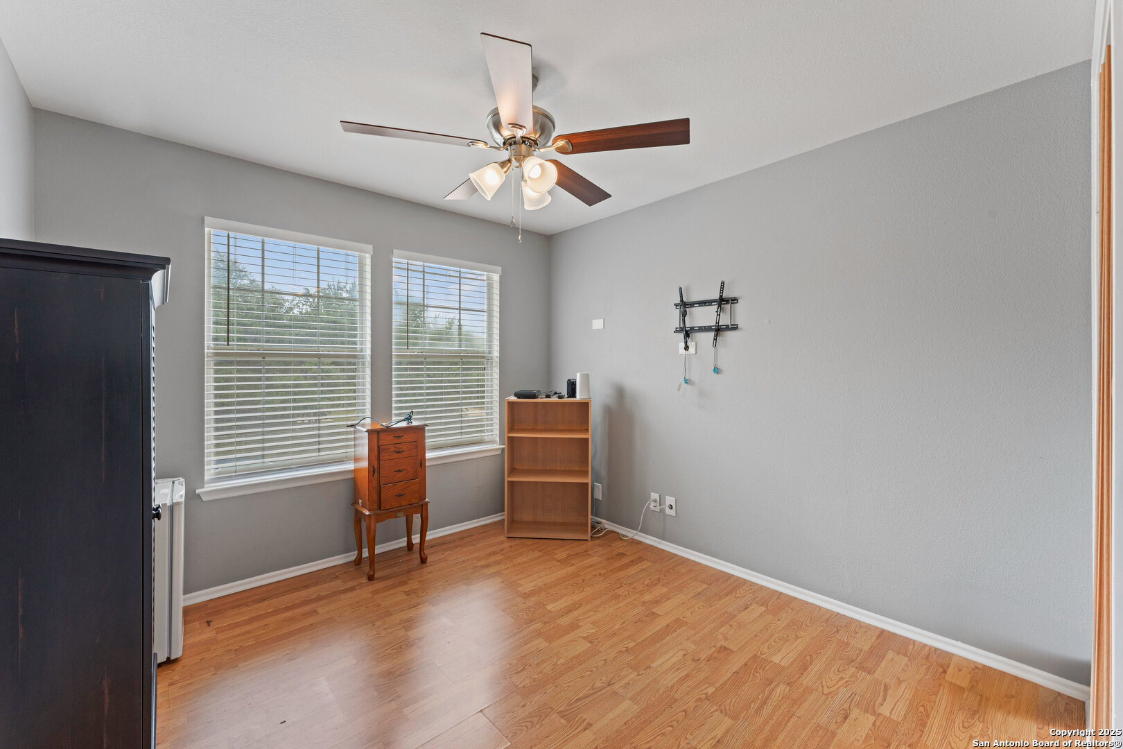 1703 Desert Willow