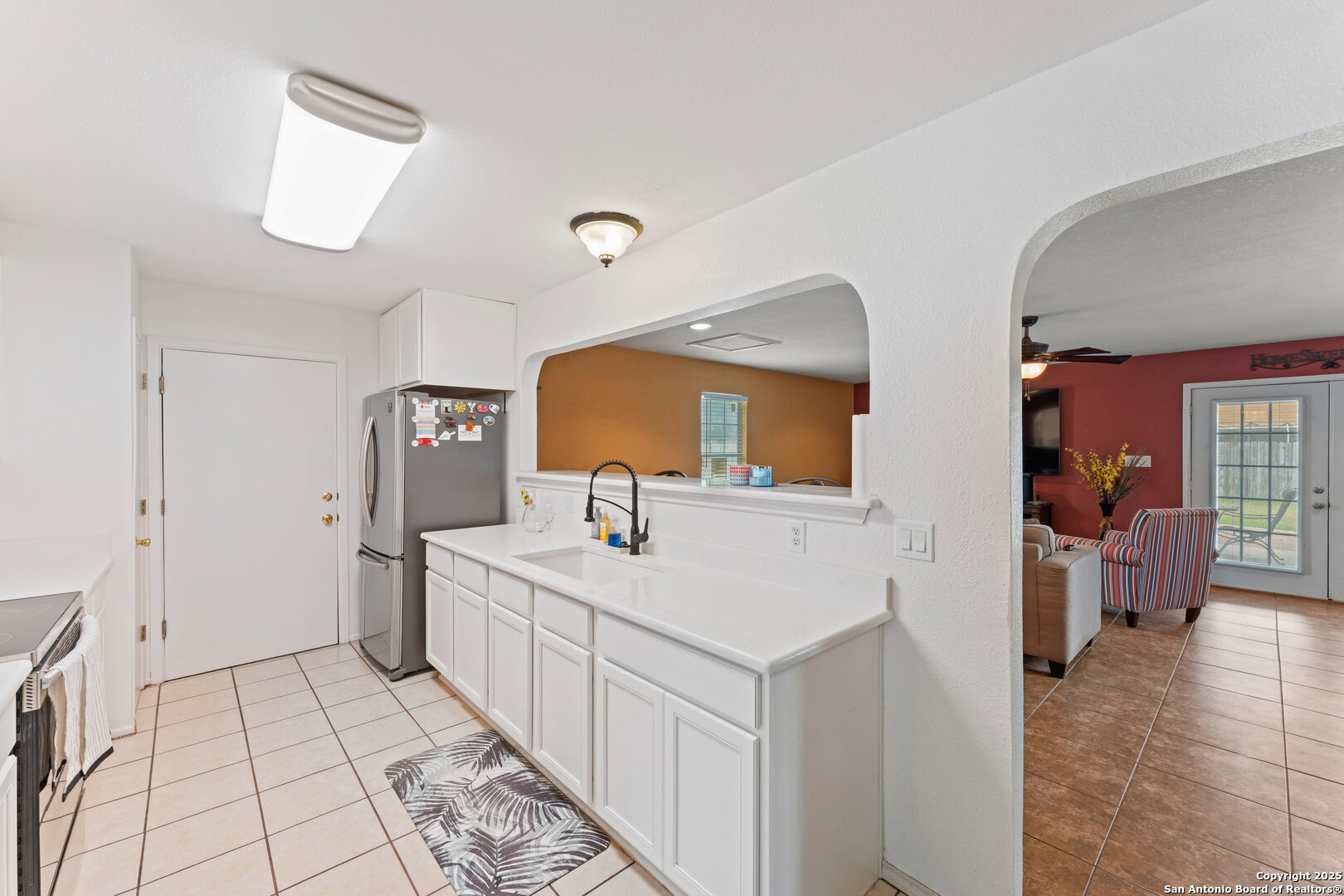 1703 Desert Willow