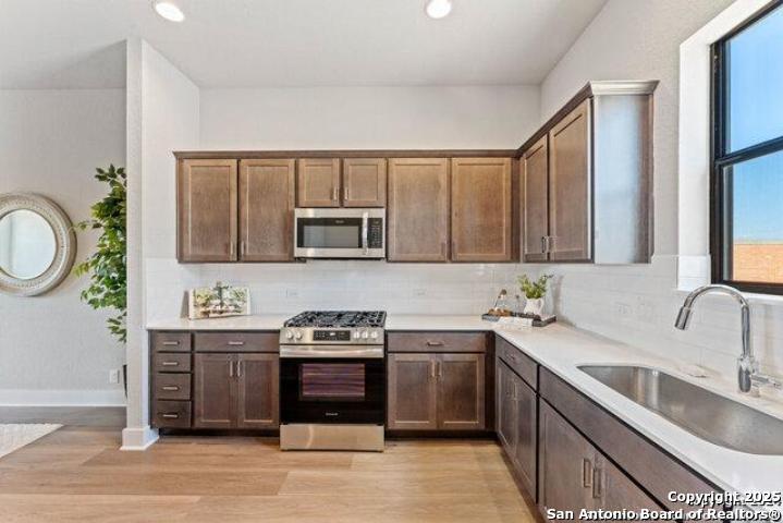 7942 Kennedy Hl #8 8