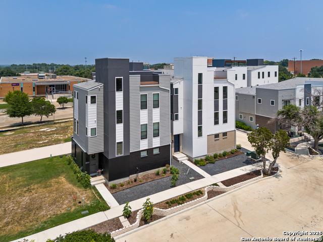 7940 Kennedy Hl Unit 7 8