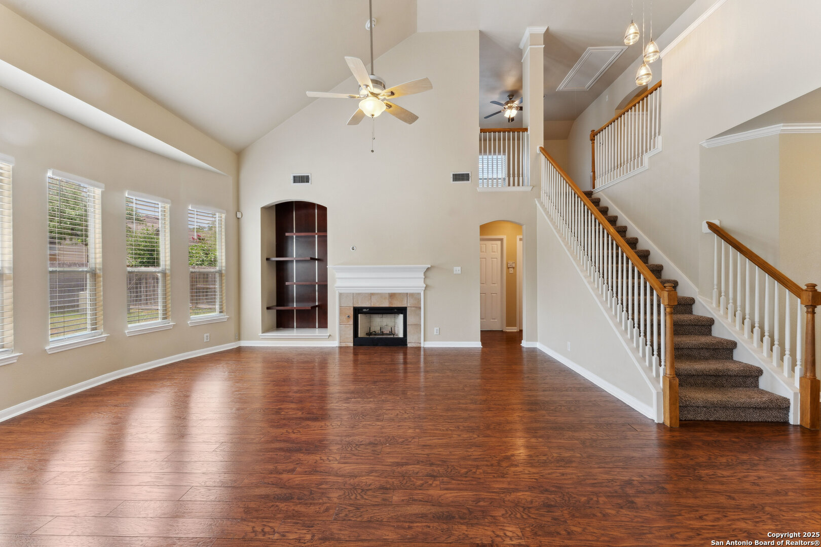 5914 Hart Field