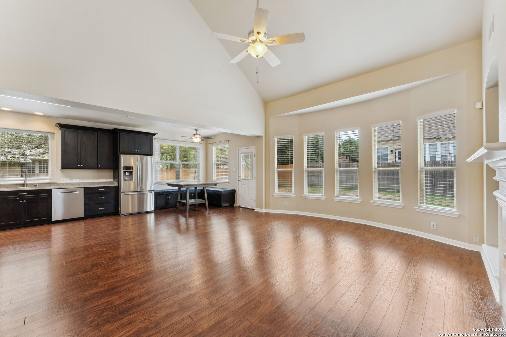 5914 Hart Field