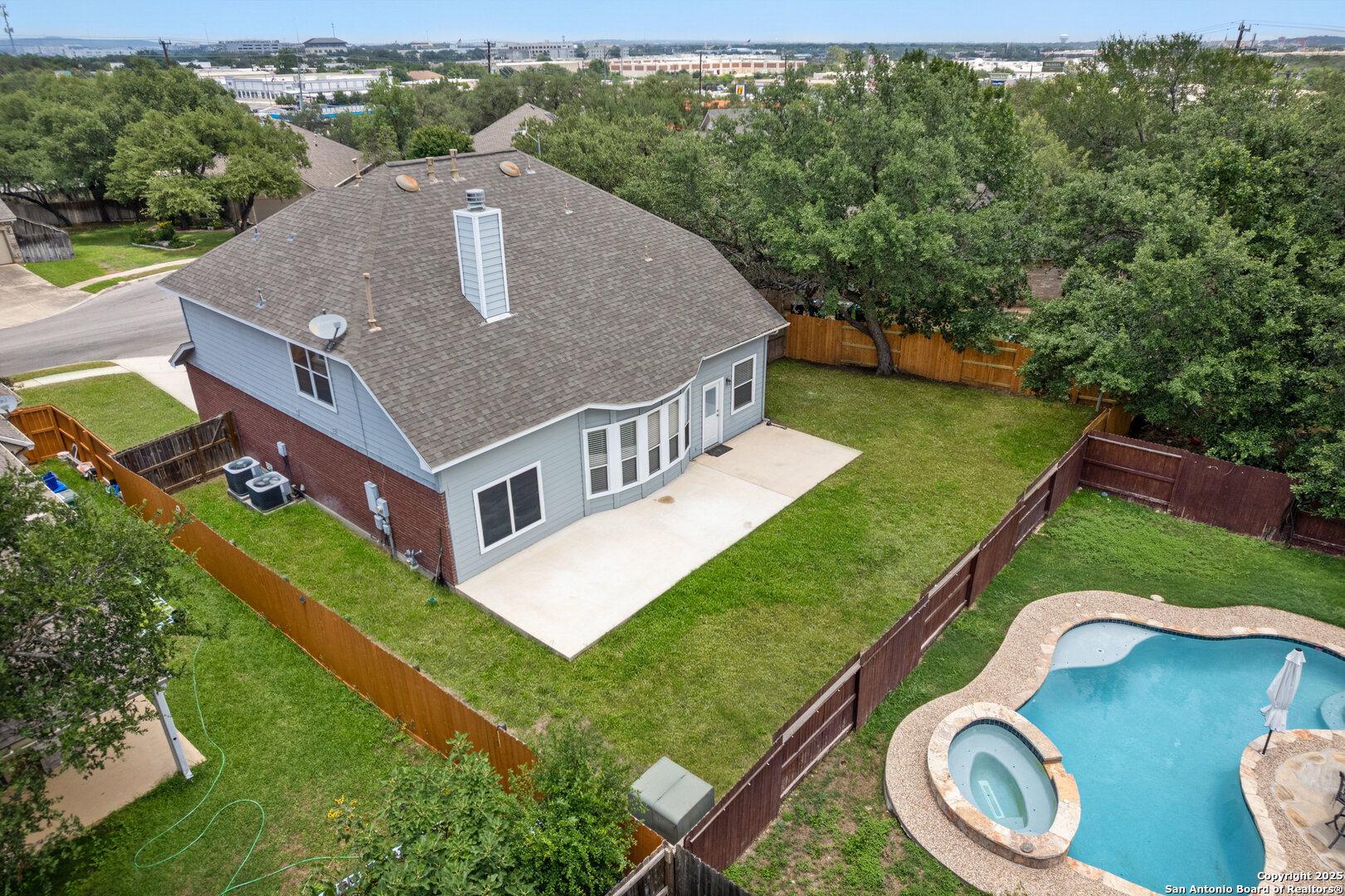 5914 Hart Field