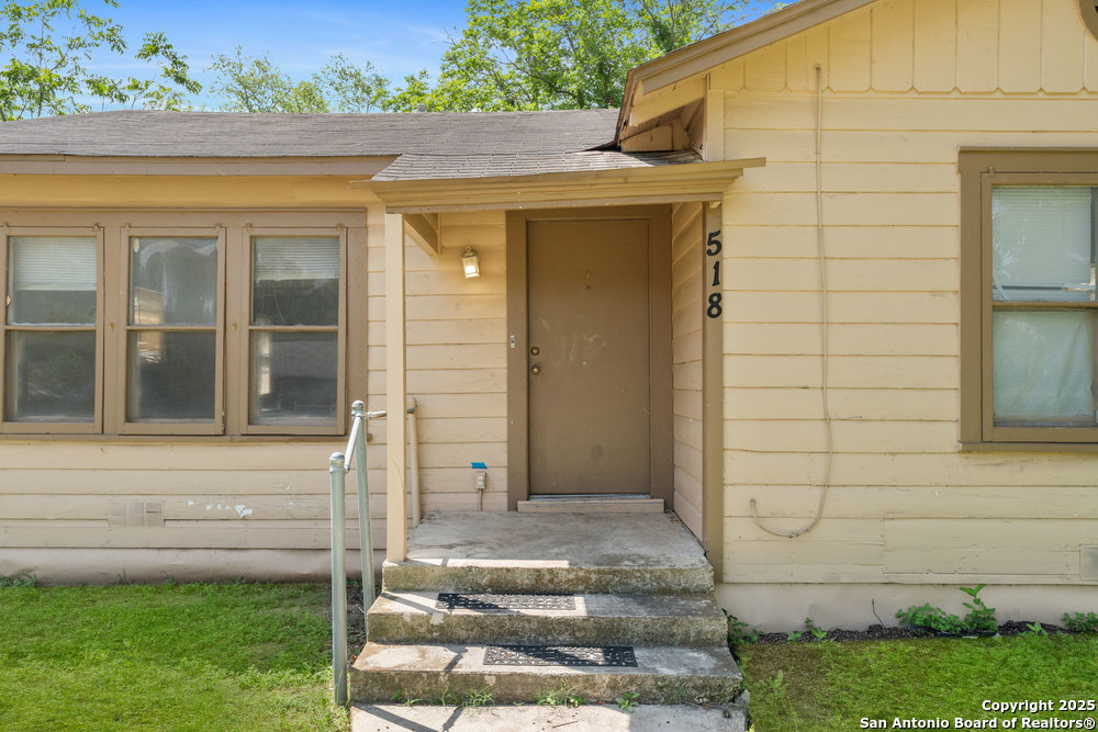518 Wright Ave