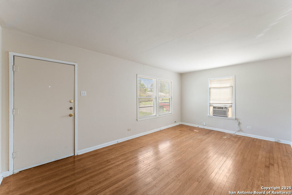510 Mitchell Ave