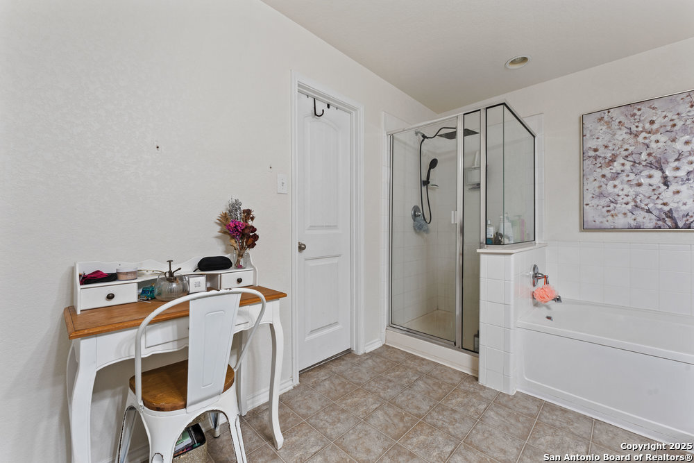 1453 Jordan Crossings