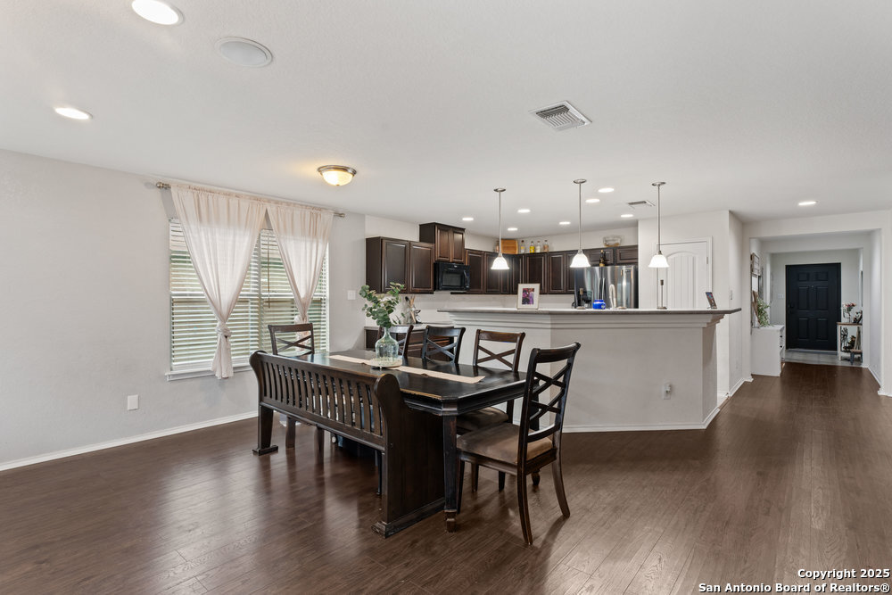 1453 Jordan Crossings