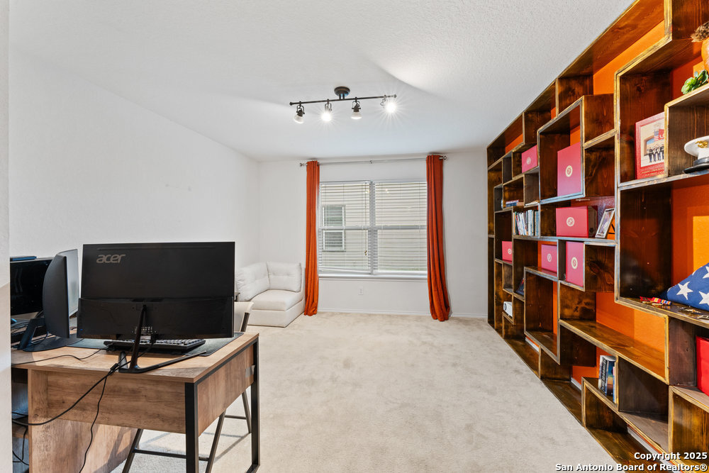 1453 Jordan Crossings