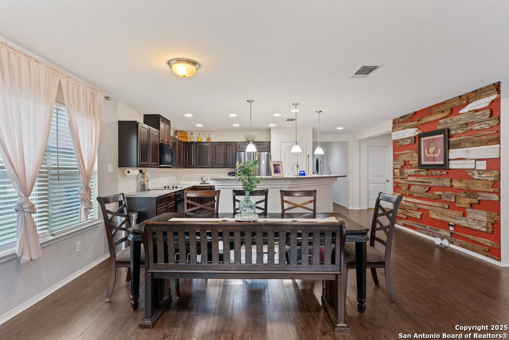1453 Jordan Crossings