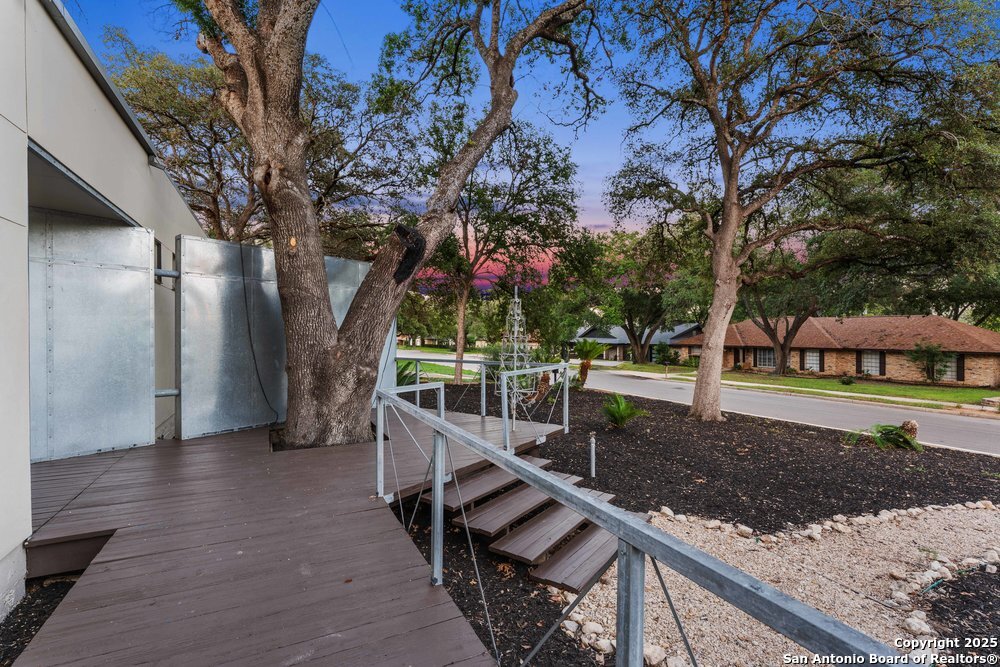 2703 MARLBOROUGH DR