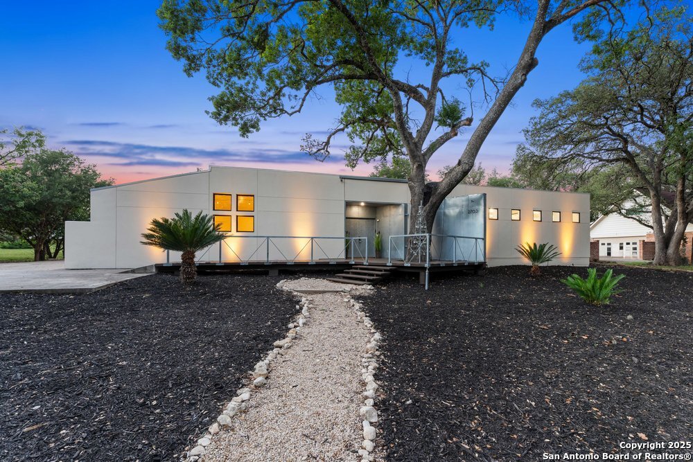 2703 MARLBOROUGH DR