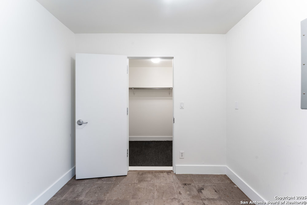 2703 MARLBOROUGH DR