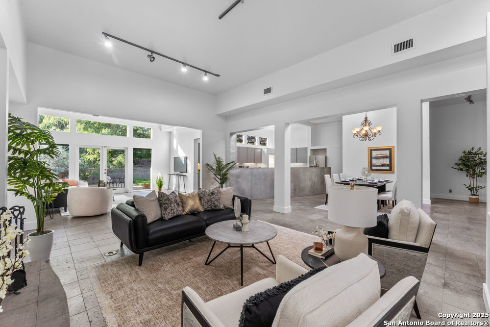 2703 MARLBOROUGH DR