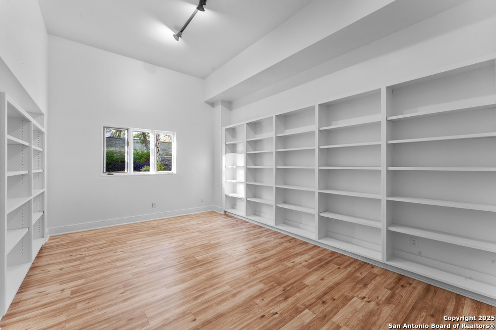 2703 MARLBOROUGH DR