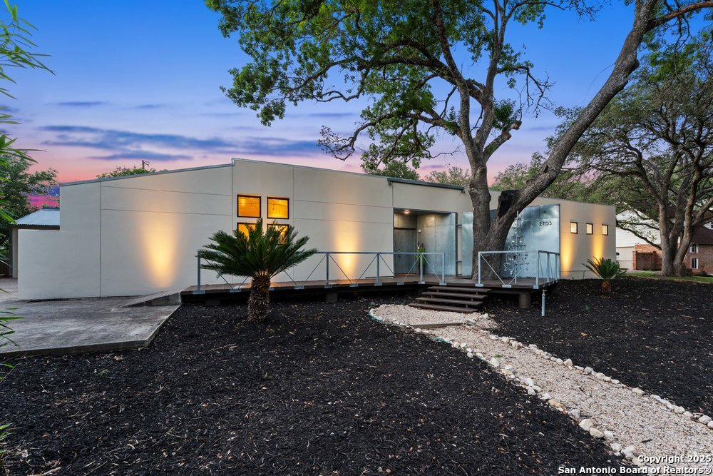 2703 MARLBOROUGH DR
