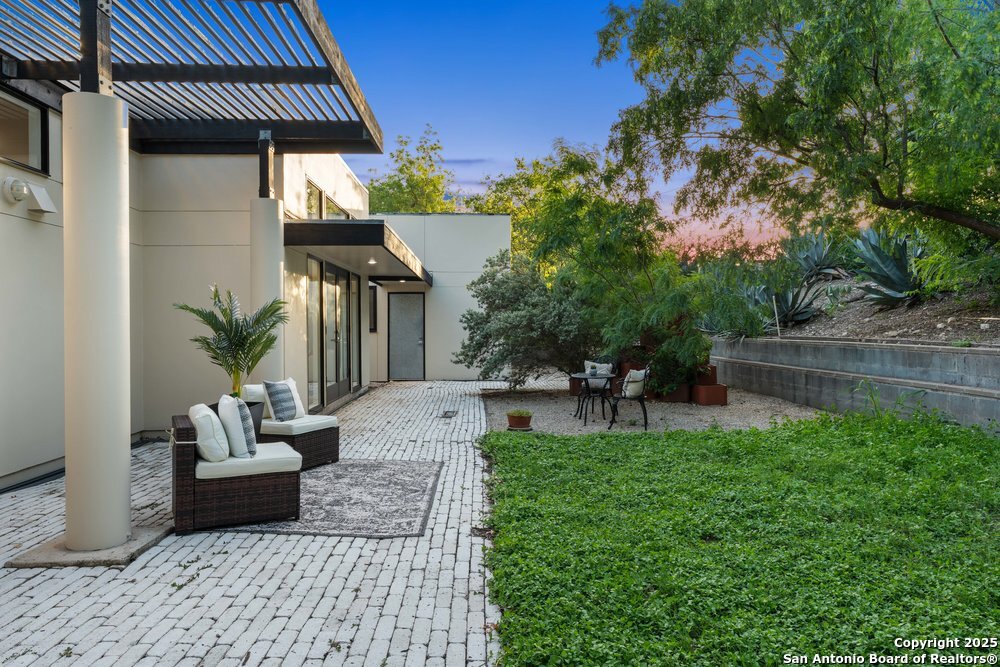 2703 MARLBOROUGH DR