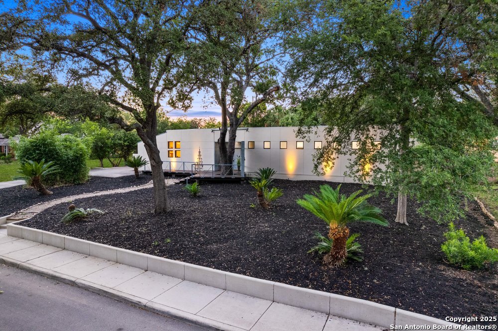 2703 MARLBOROUGH DR