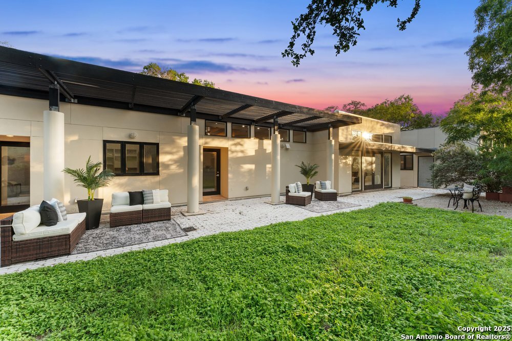 2703 MARLBOROUGH DR